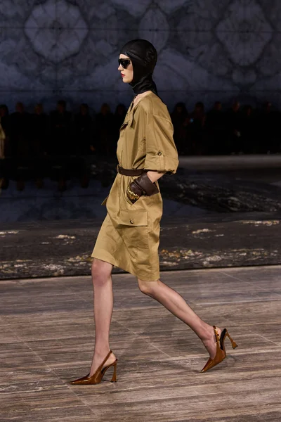 Look 22